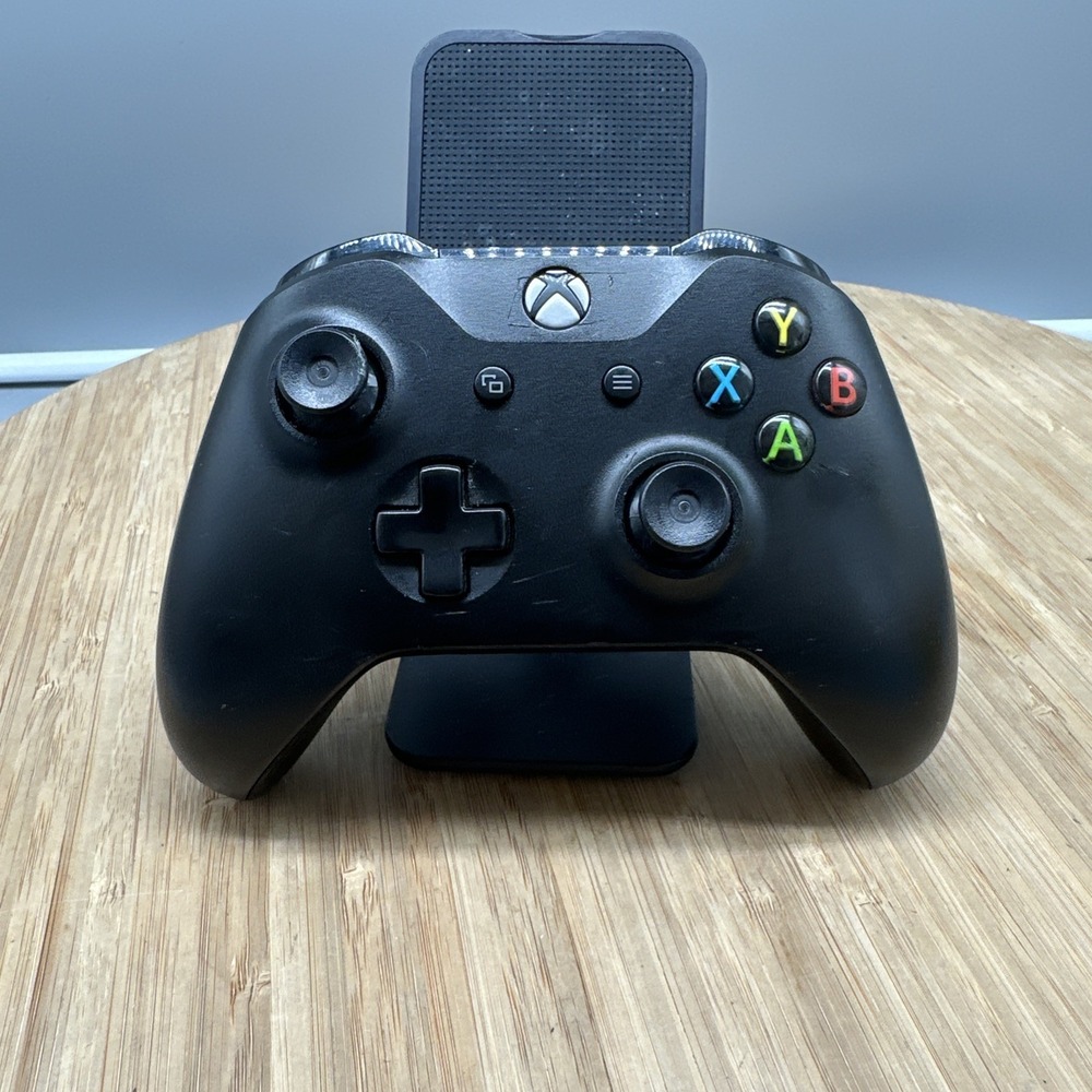 Microsoft Xbox One Wireless Controller Model 1537 Black